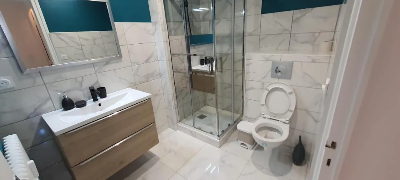 Homestay Appart Maasso Cite Design Apartment Saint-Etienne